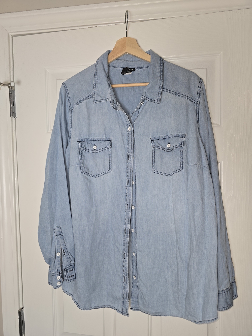 Torrid Light Denim Button Down Shirt Size 2